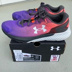 UA Girls Size 6 Youth Charged Rogue 3 International Womens Day Gray, Purple Pink